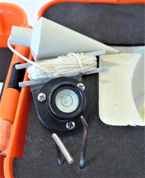 Dumpy Level and Suveyors 5 metre Staff