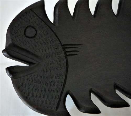 An Incredibly well made Fish Shaped Wooden Fruit Display Bowl