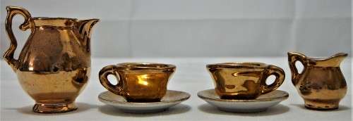 A Selection of Ornaments for your Printers Tray - A 6 Piece Gold Coloured Tea Set