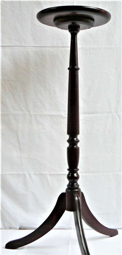 An Incredibly Well Made Imbuia Lamp\Pot Plant Table