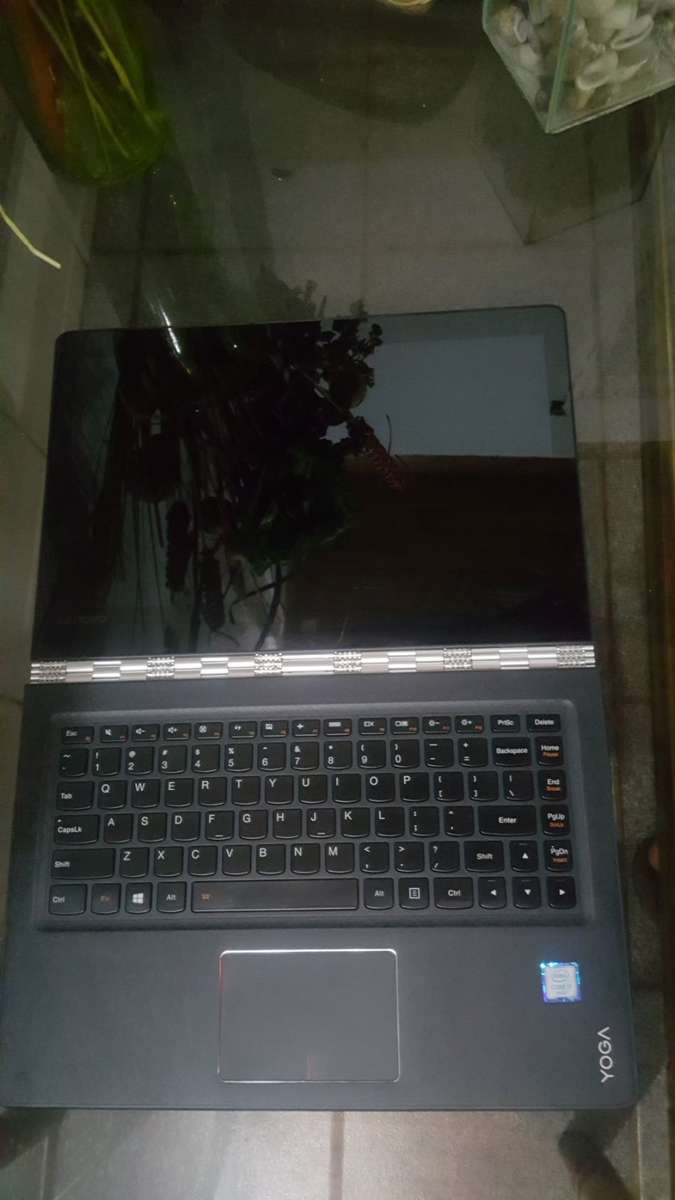 Amazing**Lenovo Yoga 900 131SK2**MONSTER**Core i7-6560U QHD backlit Touch Signature Edition