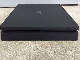 PS4 Slim 500GB console