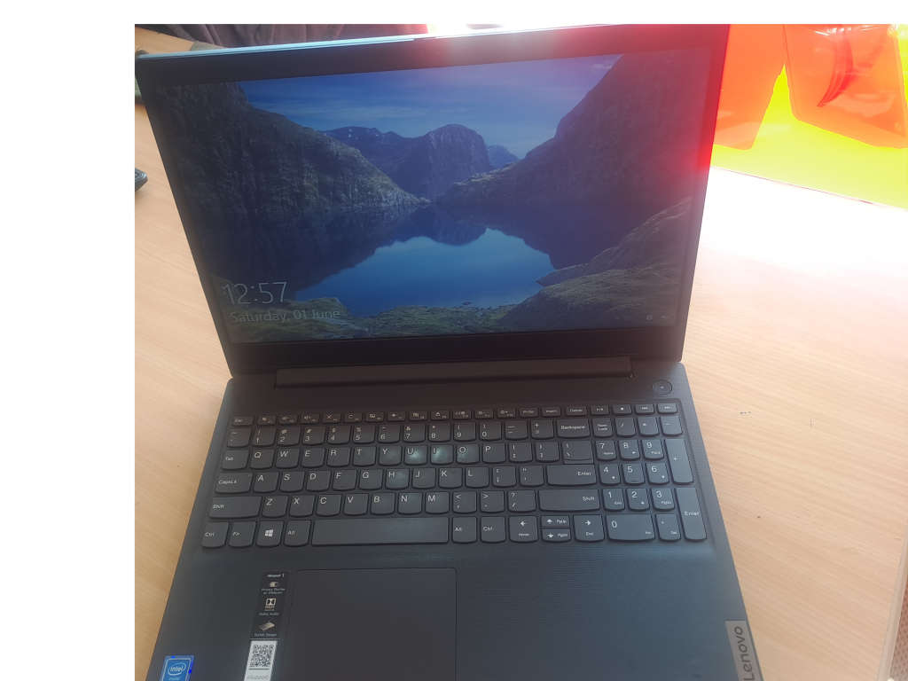 *Lenovo Ideapad 3 laptop - Great Condition !!!