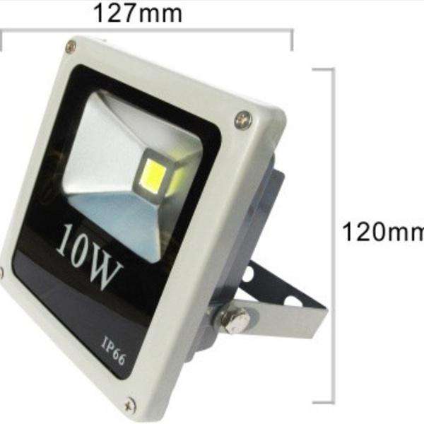 10 on Auction!!!  10W LED Floodlight - NEW DESIGN - Slim Version - Save up to 90% Energy!!!