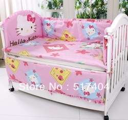Hello Kitty Quilt/Comforter Set