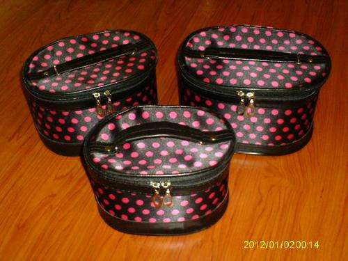 SET OF 3 VANITY BAGS