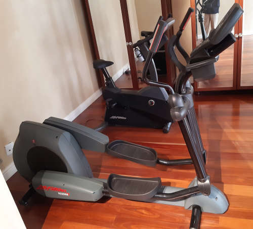LifeFitness 9500R Cross/Elliptical Trainer