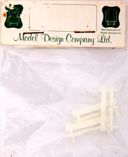 Model Design Company - Station Benches (Pack of 3)