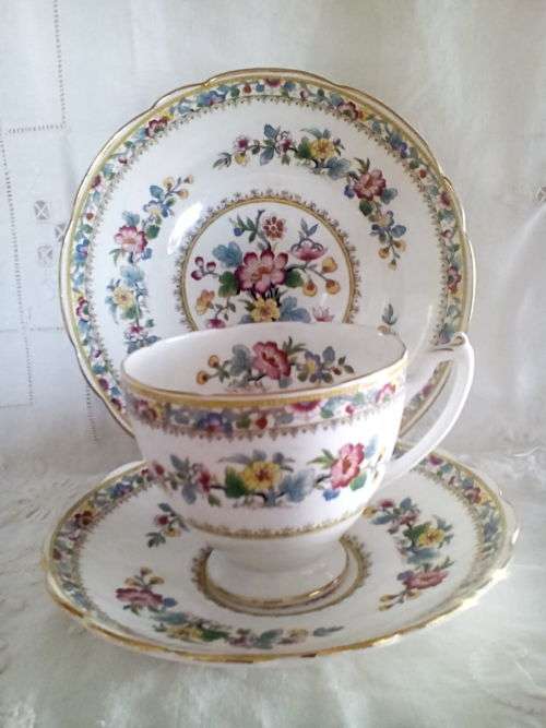 Coalport and Old Foley large size breakfast cup in the "Ming Rose" pattern. No. Three