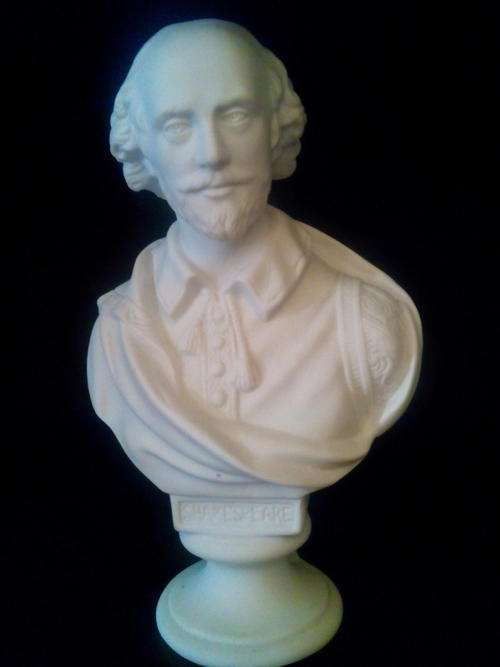 Parianware bust of the writer Shakespeare