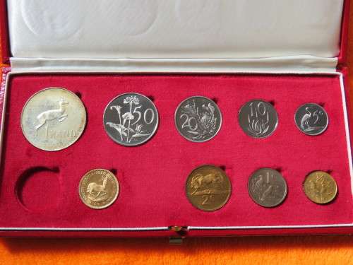 1978 LONG PARTIAL PROOF SET WITH GOLD