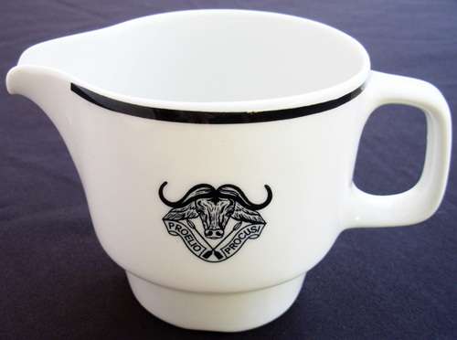 SPECIAL FORCES 32 BATTALION MILK JUG 8,5cm - SCARCE