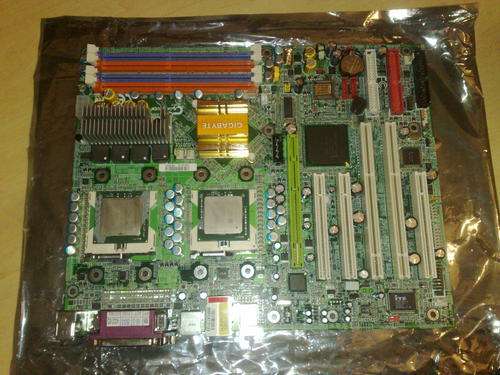 Dual Intel Xeon Motherboard & 2.8GHz CPU's