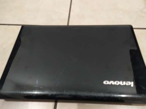 Lenovo G580 (Intel Celeron 3rd gen 1.4GHz, 2GB RAM,250GB HDD) incl. Charger  **Use for spare parts**