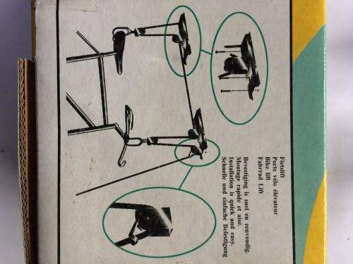 BICYCLE HOIST / LIFT -SAFE, EASY STORAGE  - CEILING MOUNTED ,SPACE SAVER. NEW PRICE R 590