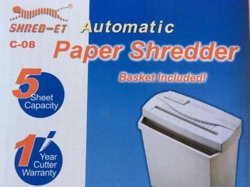 COMPACT PAPER SHREDDER WITH BIN...PROTECT YOUR INFORMATION WITH A PAPER SHREDDER !220V