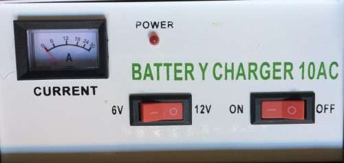 10A EFFICIENT HIGH-SPEED BATTERY CHARGER