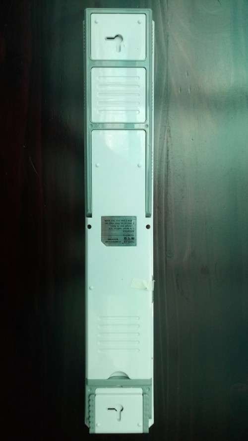 EMERGENCY RECHARGEABLE SMD LED LIGHT ...USE STANDING OR HANGING...AUTO STANDBY FUNCTION !!