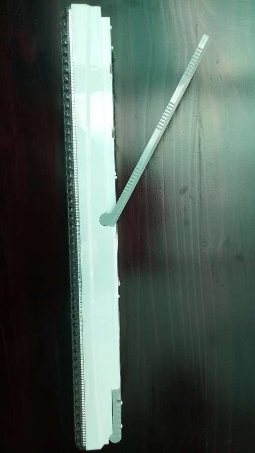 EMERGENCY RECHARGEABLE SMD LED LIGHT ...USE STANDING OR HANGING...AUTO STANDBY FUNCTION !!