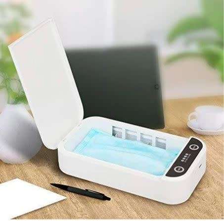 UVC DISINFECTION BOX...RAPID STERILIZATION FOR PHONES ,KEYS ,TOYS,MASKS,REMOTES ETC...