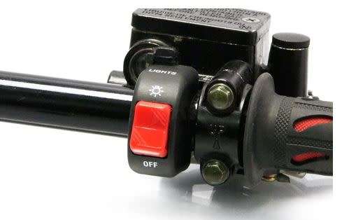 MOTORCYCLE UNIVERSAL HANDLEBAR ON /OFF LIGHT SWITCH - EASY FITMENT ON STD BARS UP TO 22MM