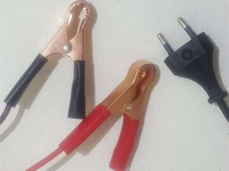 30A INTELLIGENT PULSE CHARGER / IDEAL FOR SOLAR BATTERIES