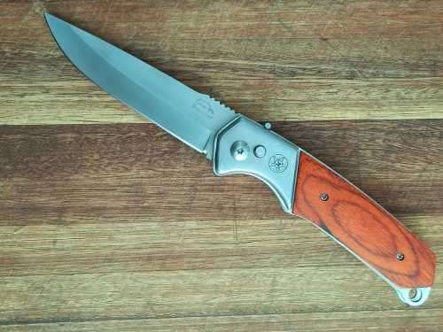 NEW STAINLESS STEEL FOLDING KNIFE WITH POUCH-240 mm WHEN OPENED-112 MM BLADE-SAFETY LATCH !