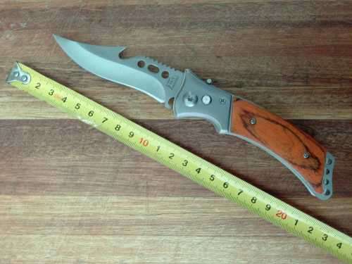 NEW STAINLESS STEEL FOLDING KNIFE WITH POUCH-210 MM WHEN OPENED-100 MM BLADE-SAFETY LATCH !