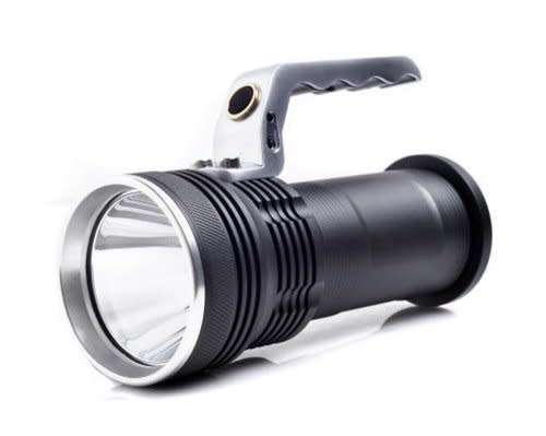 WATERPROOF LED RECHARGABLE METAL TORCH - 800 LUMENS - 2 X 18650 4800mAh BATTERIES INCLUDED