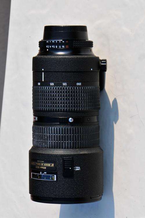 NIKON -  NIKKOR 80-200mm 2.8 LENS