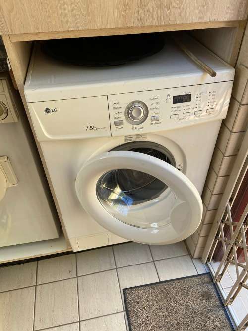 LG 7.5kg washing machine