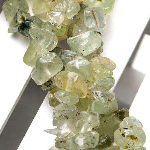 Green Garnet gemstone chip string - 80cm long