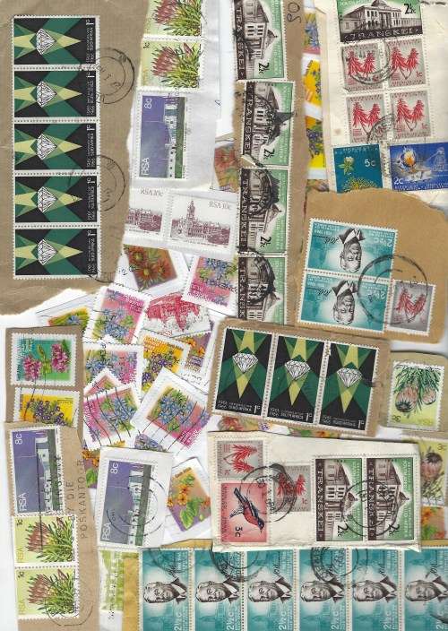 KILOWARE OF SOUTH AFRICA 1km GREAT VALUE USED STAMPS ON PAPER