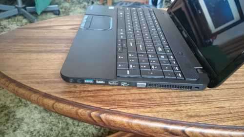 Toshiba C850 Laptop