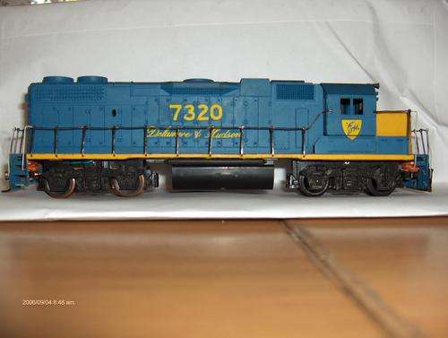 HO - Diesel Locomotive - Delaware & Hudson