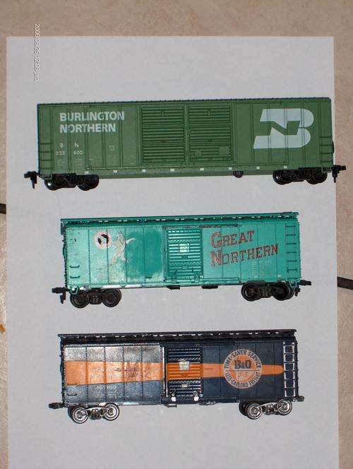 HO - Lot of 3 Box cars
