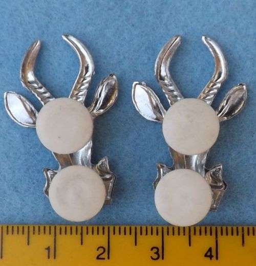 SAI collar badges pair