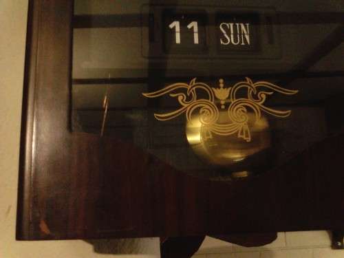 BEAUTIFUL RHYTHM DATE & TIME WALL CLOCK IN PERFECT WORKING CONDITION, PLEASE SEE BELOW.