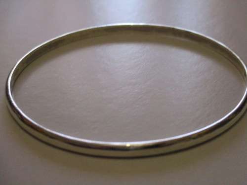 NEW 4mm STERLING SILVER HAND MADE D-SHAPE BANGLE, 65mm DIAMETER (MARKET PRICE R720 each)  SEE BELOW.