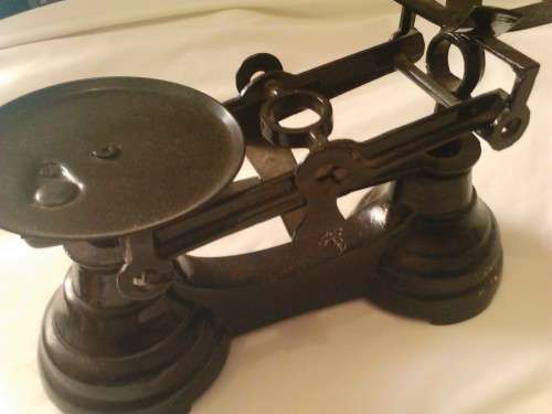 2 x OLD SCALES (ONE BRASS- OTHER METAL) NO WEIGHTS OR TRAYS - HIGHLY COLLECTABLE- READ BELOW.