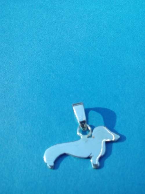 BEAUTIFUL DACHSHUND 925. STERLING SILVER PENDANT OR CHARM - PLEASE READ BELOW.