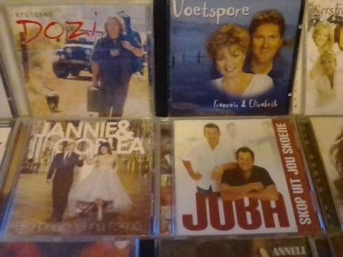 25x  VERY GOOD AFRIKAANS CD COLLECTION - (ON BID TAKES ALL) - SEE BELOW FOR SCANS.