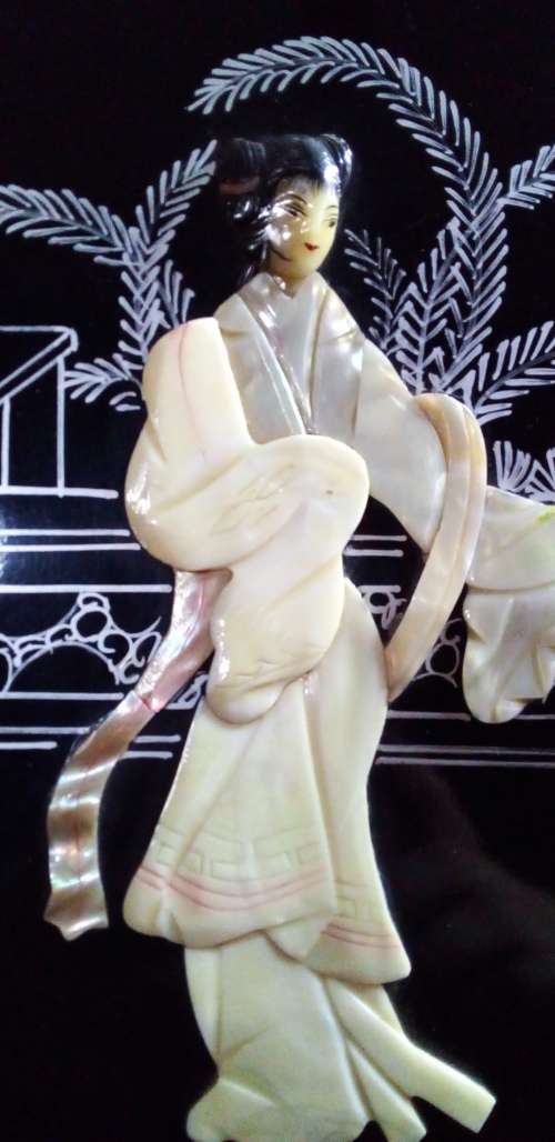 WoW AMAZING VINTAGE CHINESE MOTHER OF PEARL WALL PANEL(VALUE R6000) PLEASE READ BELOW.