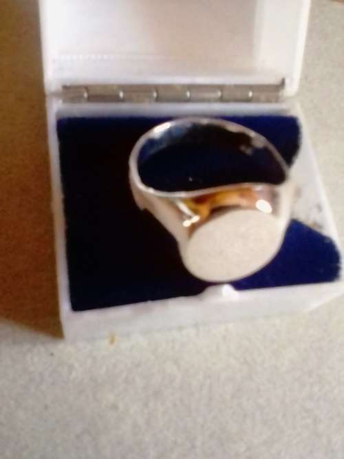 QUALITY - SOLID 925. STERLING SILVER CUSTOM-MADE SIGNET RING - SIZE S - READ BELOW.