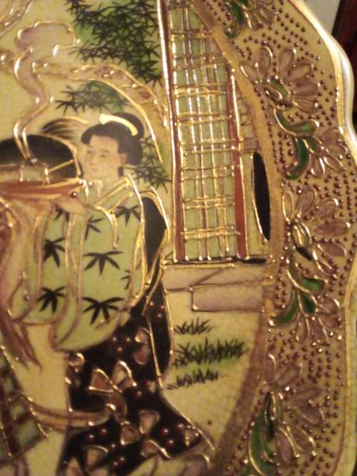 AMAZING & RARE/VINTAGE CHINESE LARGE PORCELIAN HAND PAINTED GOLD GILDED PLATE -VALUE R3500.
