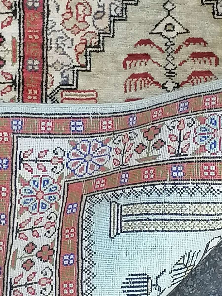 PERSIAN HEREKE HAND WOVEN SILK (VINTAGE HAND KNOTTED RUG) - HIGH VALUE - SEE BELOW FOR INFO.