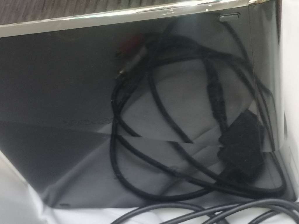 XBOX 360 - LOOKS IN VERY GOOD CONDITION, BUT SOLD AS NOT WORKING - PLEASE READ BELOW.