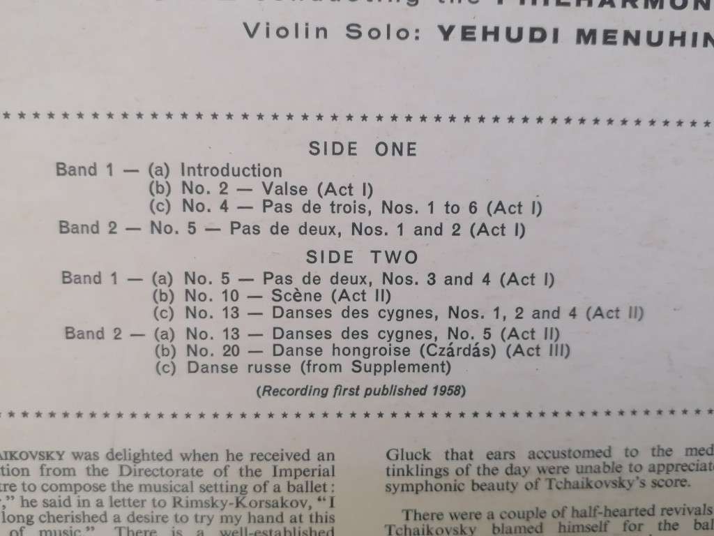 SWAN LAKE (TCHAIKOVSKY) - VINYL IN EXCELLENT COND. - SEE BELOW FOR INFO.