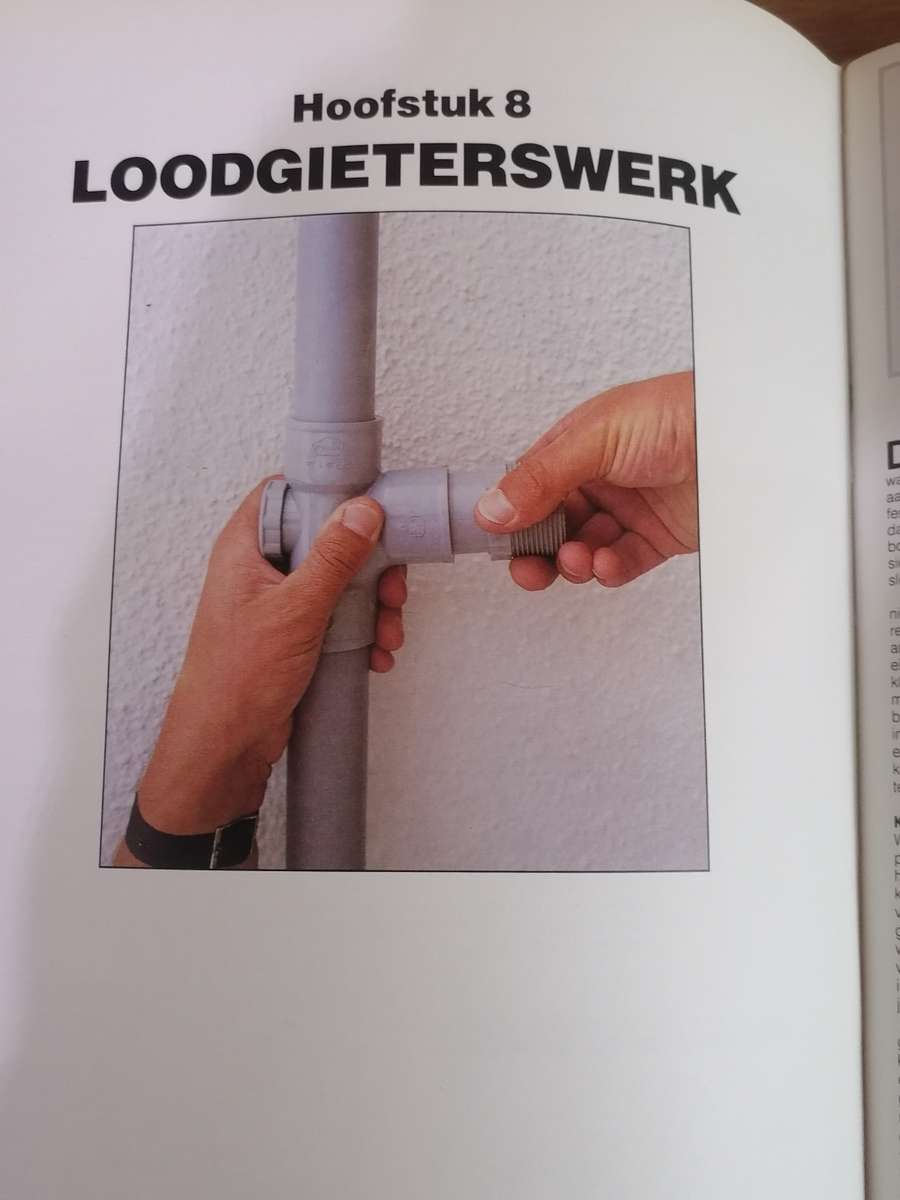 DIE SUID-AFRIKAANSE (DOEN-DIT-SELF ENSIKLOPEDIE) - BAIE GOEIE KONDISIE - SIEN ONDER.