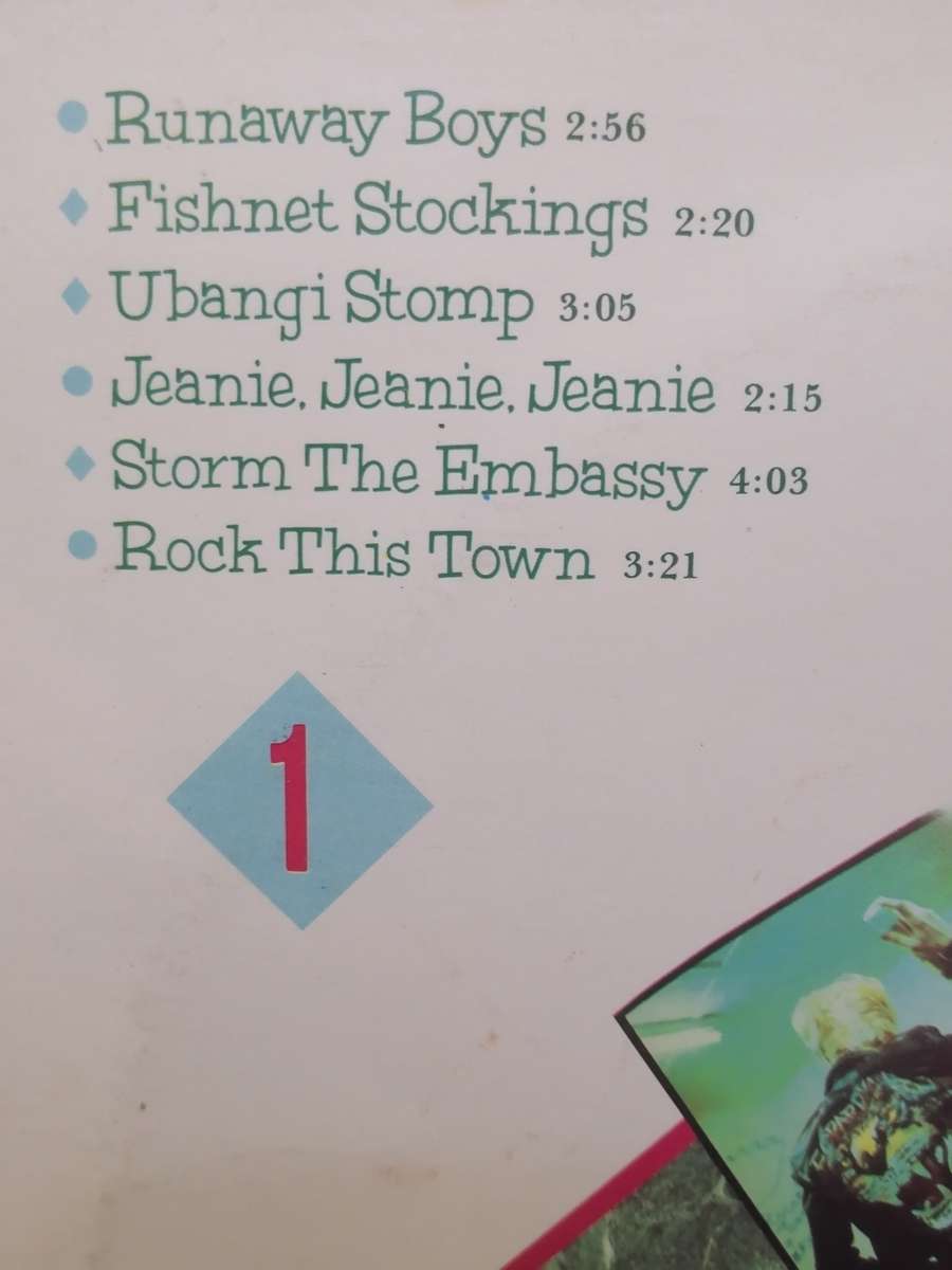 STRAY CATS - VINYL IN VERY GOOD COND. - SEE BELOW FOR INFO.